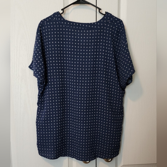 BLOOMCHIC short sleeve blouse - Picture 2 of 3